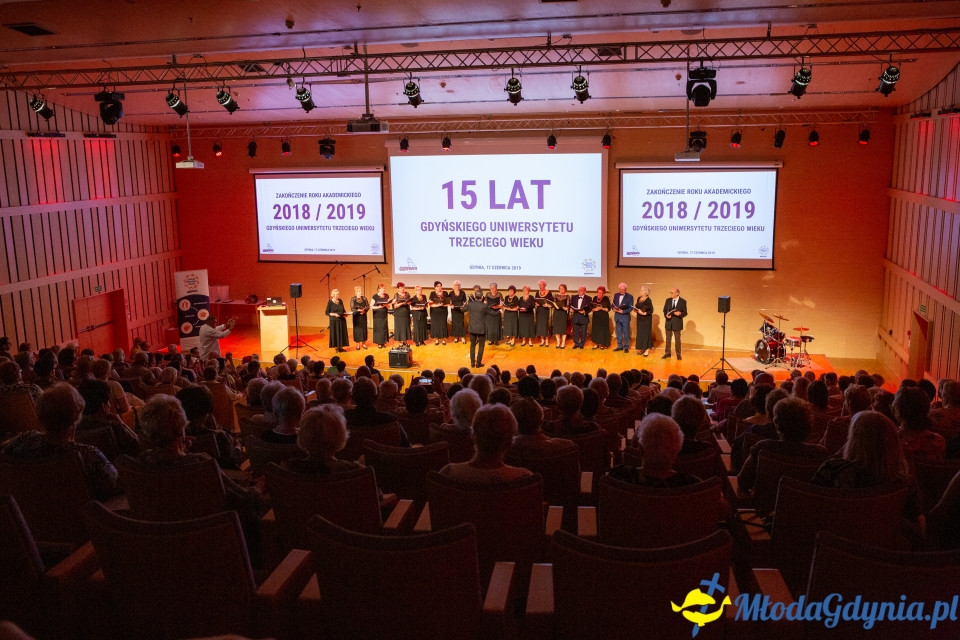 Studenci ? seniorzy zakończyli 15. rok akademicki