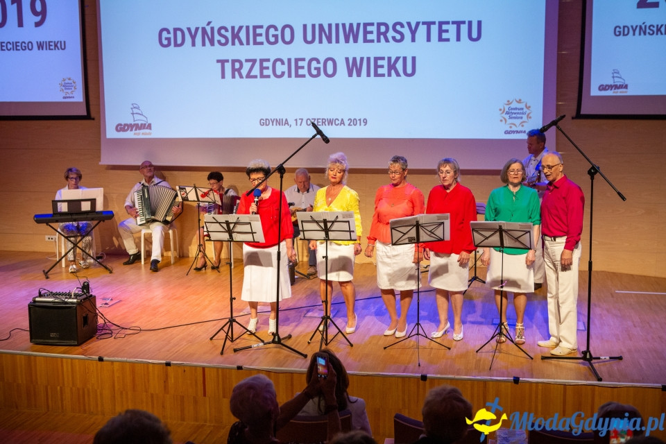 Studenci ? seniorzy zakończyli 15. rok akademicki