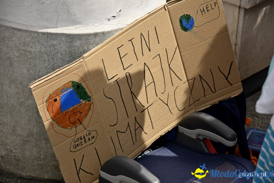 Letni Strajk Klimatyczny pod UM Gdyni