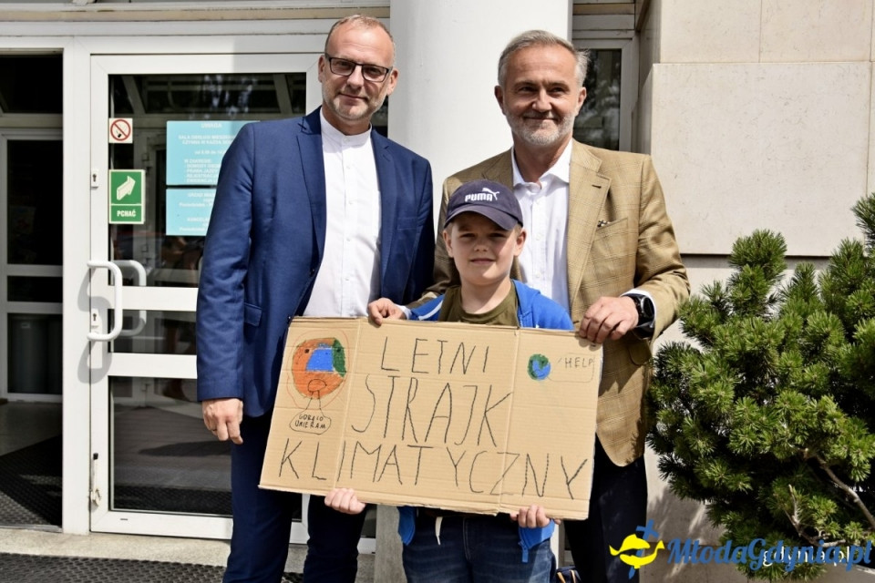 Letni Strajk Klimatyczny pod UM Gdyni