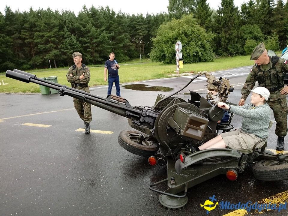 Piknik Lotniczy na lotnisku w Babich Dołach