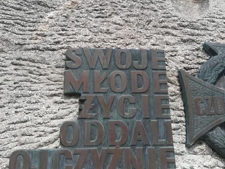 Pomnik rozstrzelanych harcerzy na Obłużu