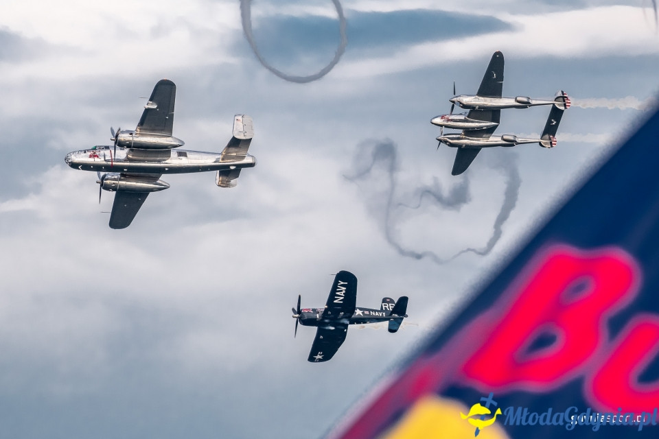 Gdyński Smog Wawelski mistrzem Konkursu Lotów Red Bull