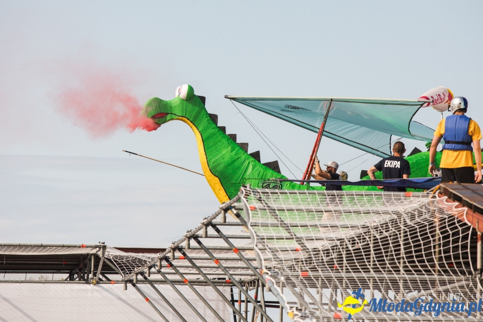 Gdyński Smog Wawelski mistrzem Konkursu Lotów Red Bull
