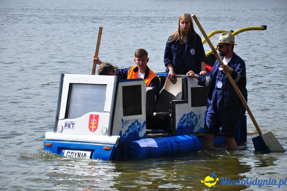 Gdyński trolejbus w wyścigu z wielbłądem