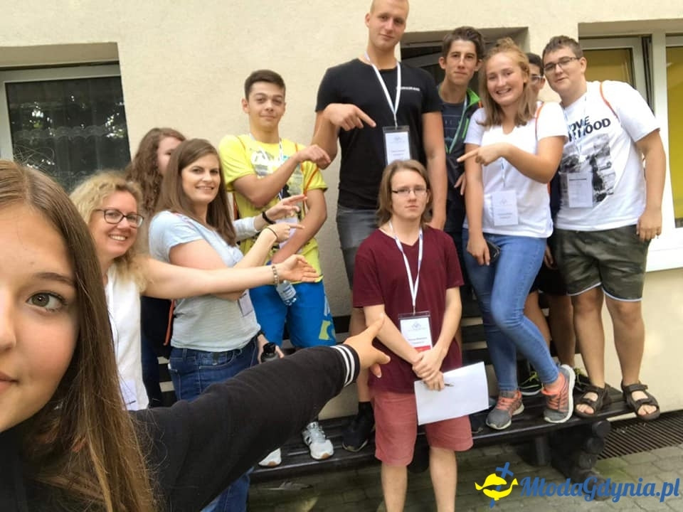 Uczniowie Ekonomika prężnie działają na Business Week 2019