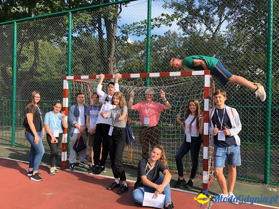 Uczniowie Ekonomika prężnie działają na Business Week 2019