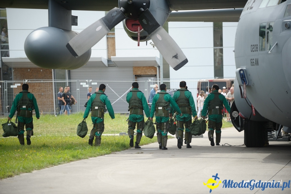 Lotos Gdynia Aerobaltic - Lotnisko (sobota)