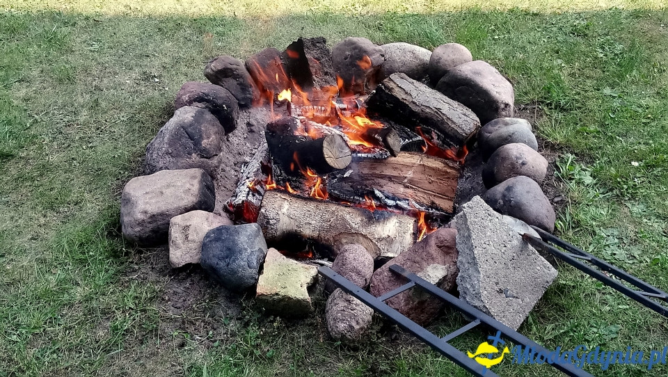 2019-08-31, Grill i kociołek Gdyńskiego Klubu Gazety Polskiej w ogrodach orłowskich