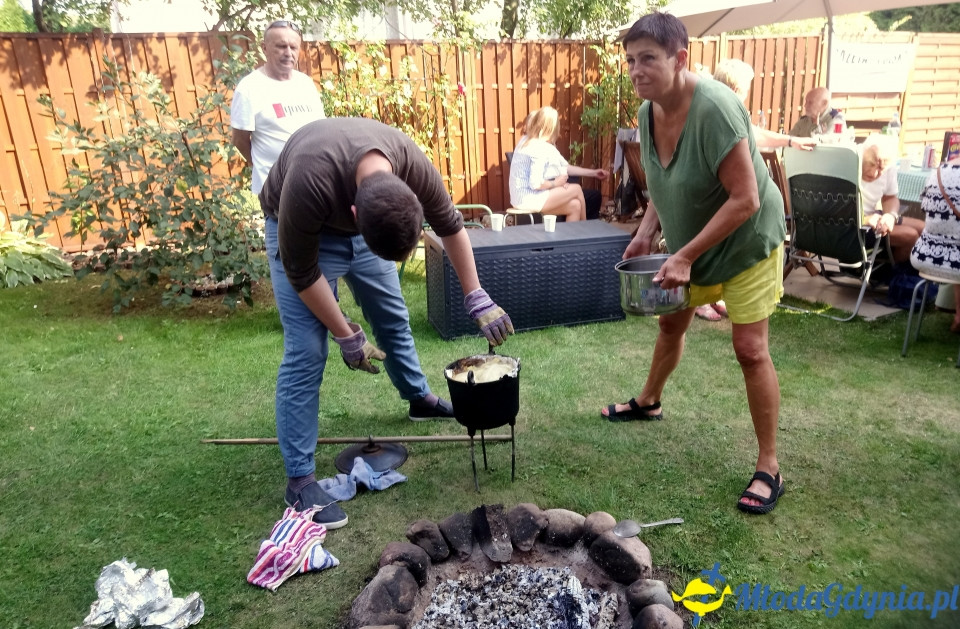 2019-08-31, Grill i kociołek Gdyńskiego Klubu Gazety Polskiej w ogrodach orłowskich