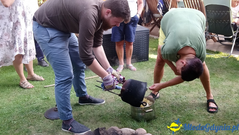 2019-08-31, Grill i kociołek Gdyńskiego Klubu Gazety Polskiej w ogrodach orłowskich