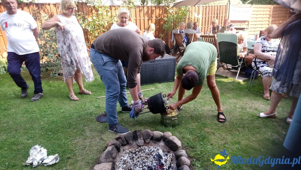 2019-08-31, Grill i kociołek Gdyńskiego Klubu Gazety Polskiej w ogrodach orłowskich
