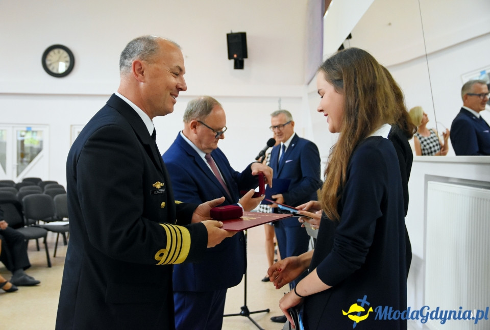 Absolwentki III LO wśród najlepszych maturzystek na świecie