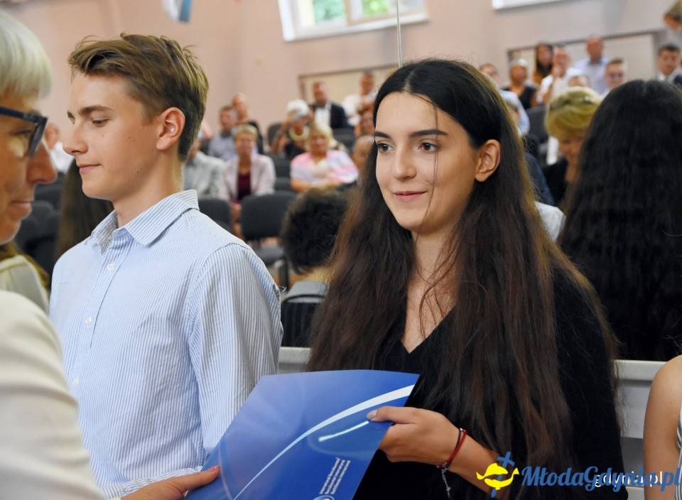 Absolwentki III LO wśród najlepszych maturzystek na świecie
