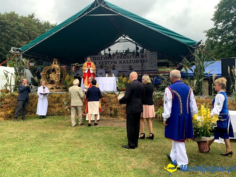 Dożynki Parafialne i X Festyn Kaszubski Chwaszczyno, Tuchom, Karczemki