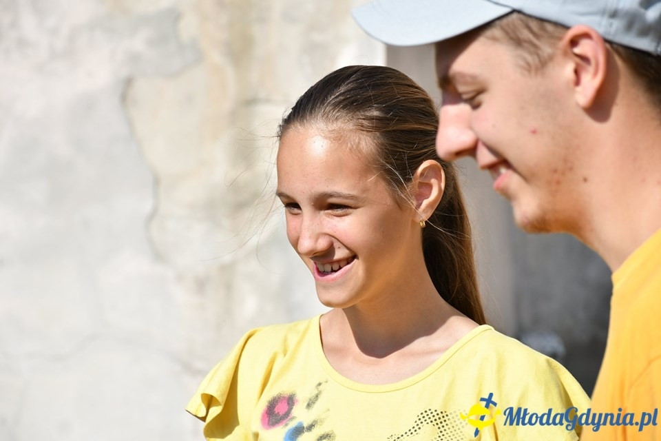 Roksana Dawidowska i Janek Ruszniak w wolontariacie na Ukrainie