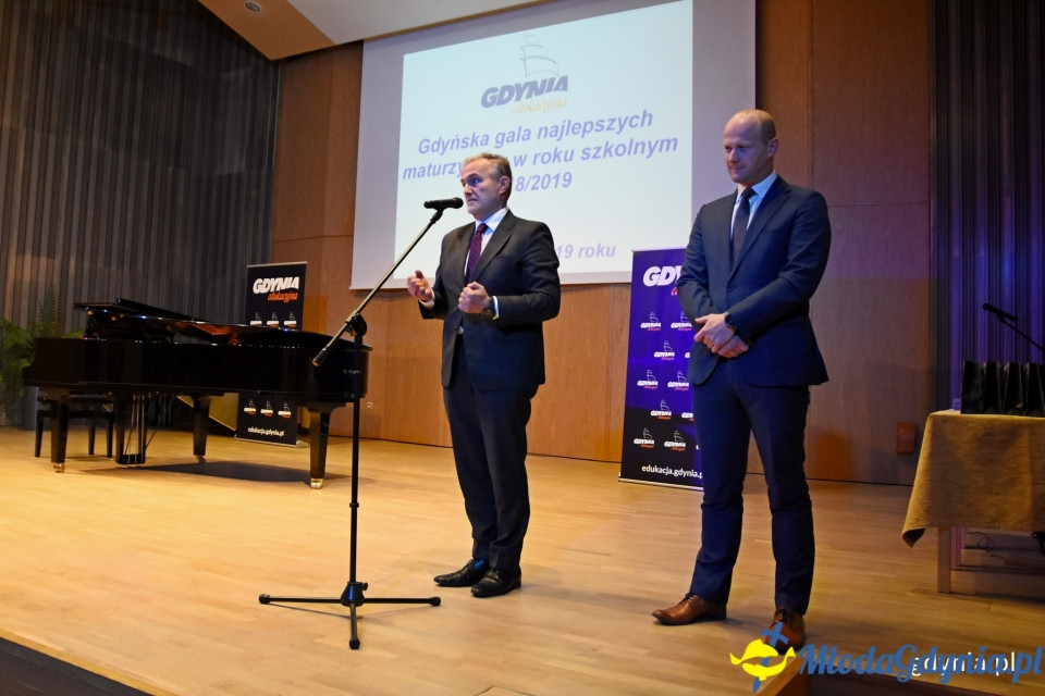 Najlepsi gdyńscy maturzyści 2019 nagrodzeni