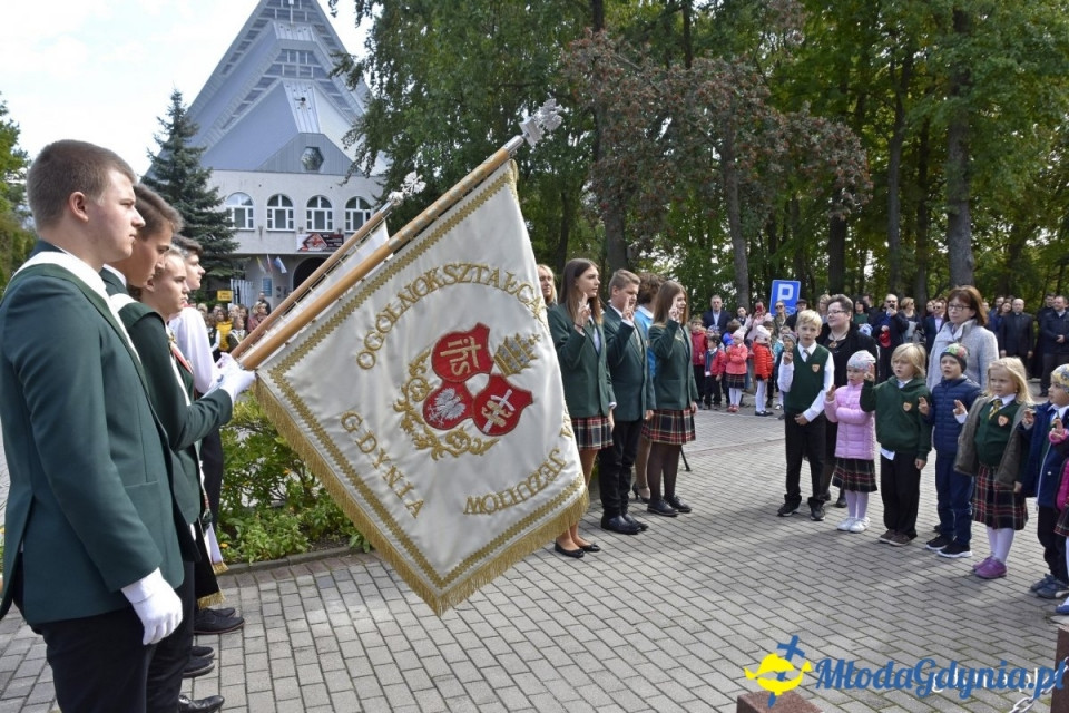 25 lat gdyńskiego Zespołu Szkół Jezuitów