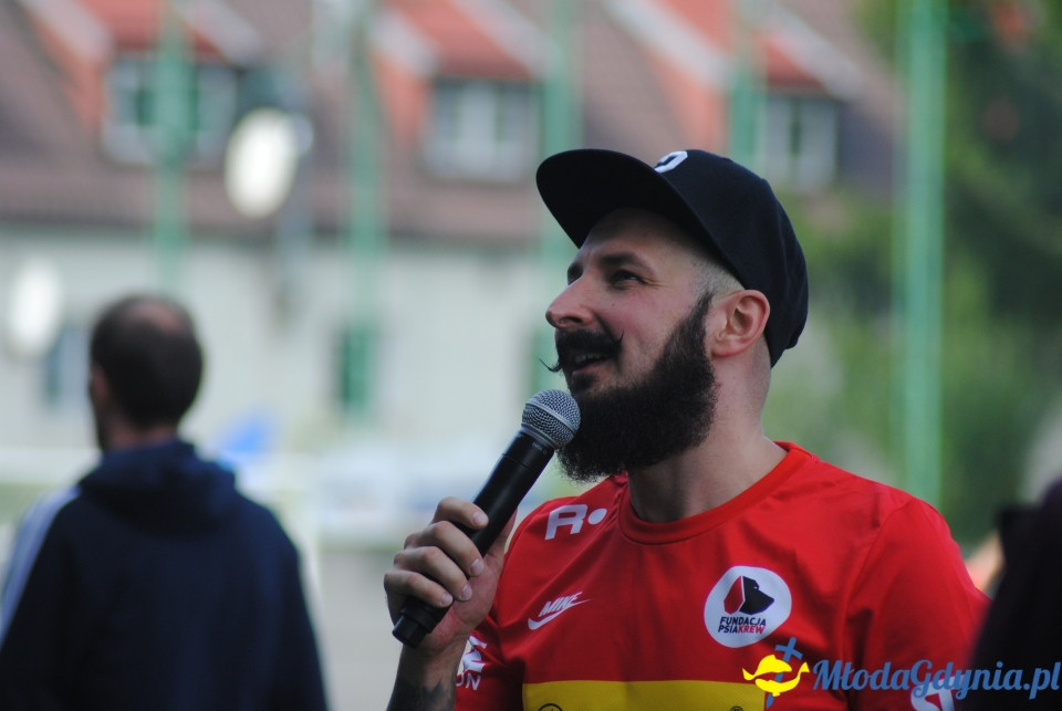 Drugi Charytatywny mecz o Psią Krew ? czyli Komicy vs Raperzy