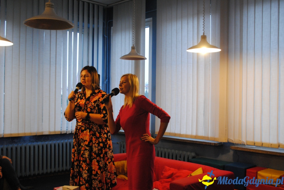 Spotkanie autorskie z Magdaleną Witkiewicz w Bibliotece Obłuże - 27.09.2019