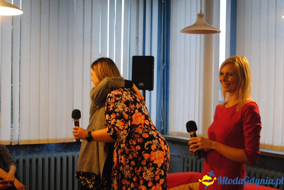 Spotkanie autorskie z Magdaleną Witkiewicz w Bibliotece Obłuże - 27.09.2019
