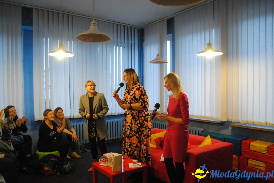 Spotkanie autorskie z Magdaleną Witkiewicz w Bibliotece Obłuże - 27.09.2019