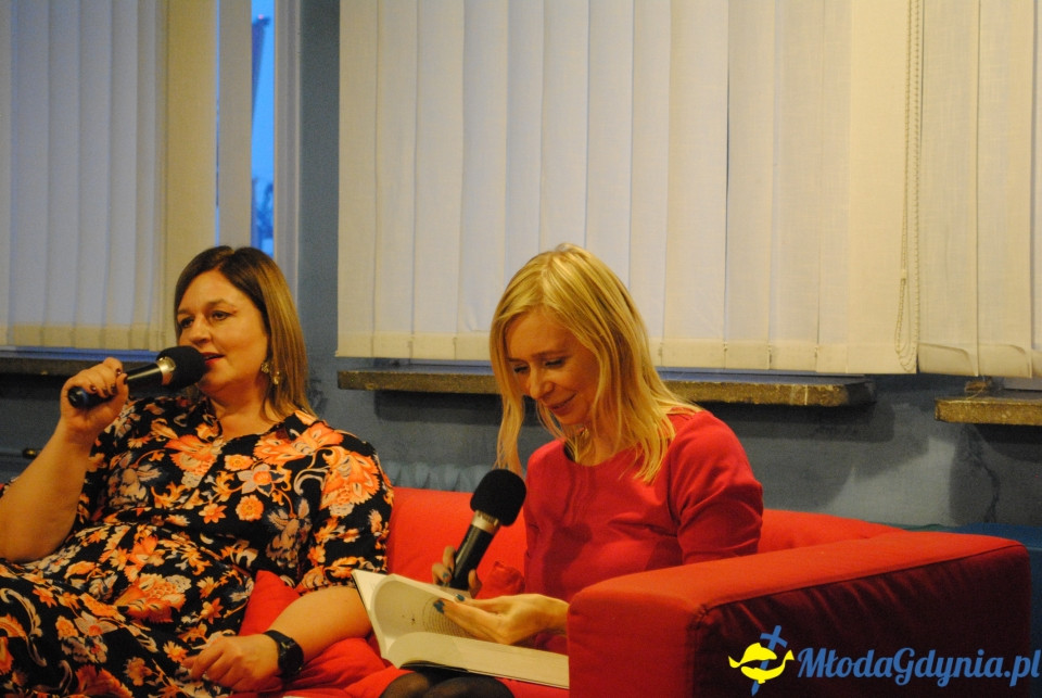 Spotkanie autorskie z Magdaleną Witkiewicz w Bibliotece Obłuże - 27.09.2019