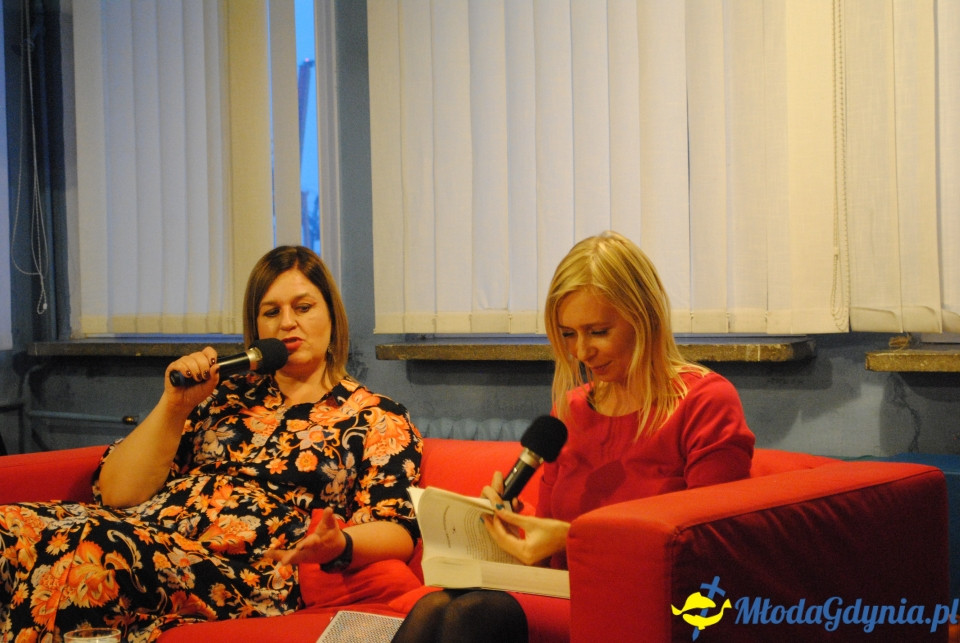 Spotkanie autorskie z Magdaleną Witkiewicz w Bibliotece Obłuże - 27.09.2019