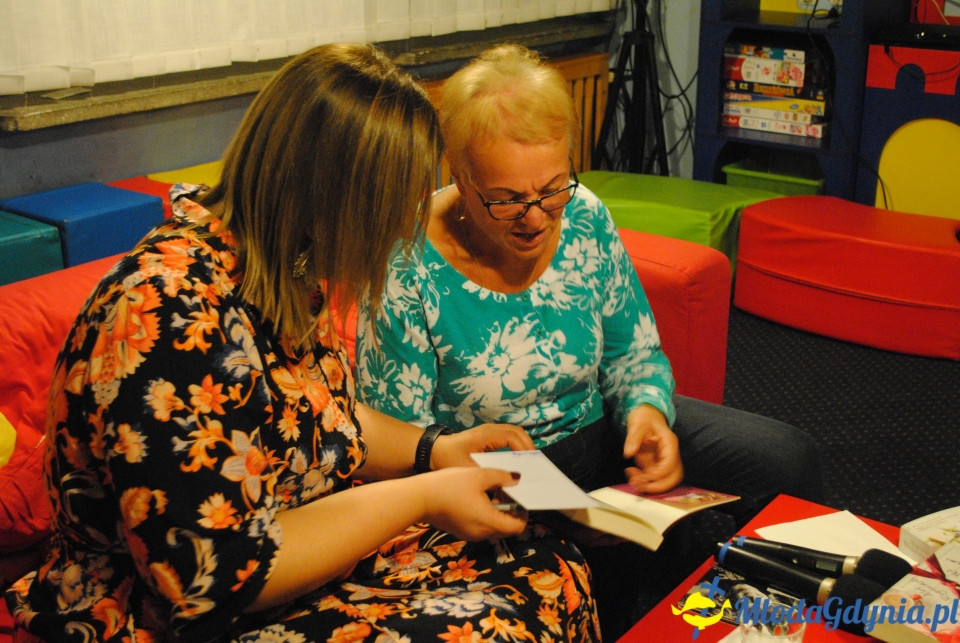 Spotkanie autorskie z Magdaleną Witkiewicz w Bibliotece Obłuże - 27.09.2019