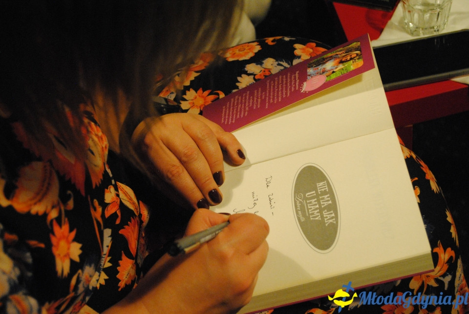 Spotkanie autorskie z Magdaleną Witkiewicz w Bibliotece Obłuże - 27.09.2019