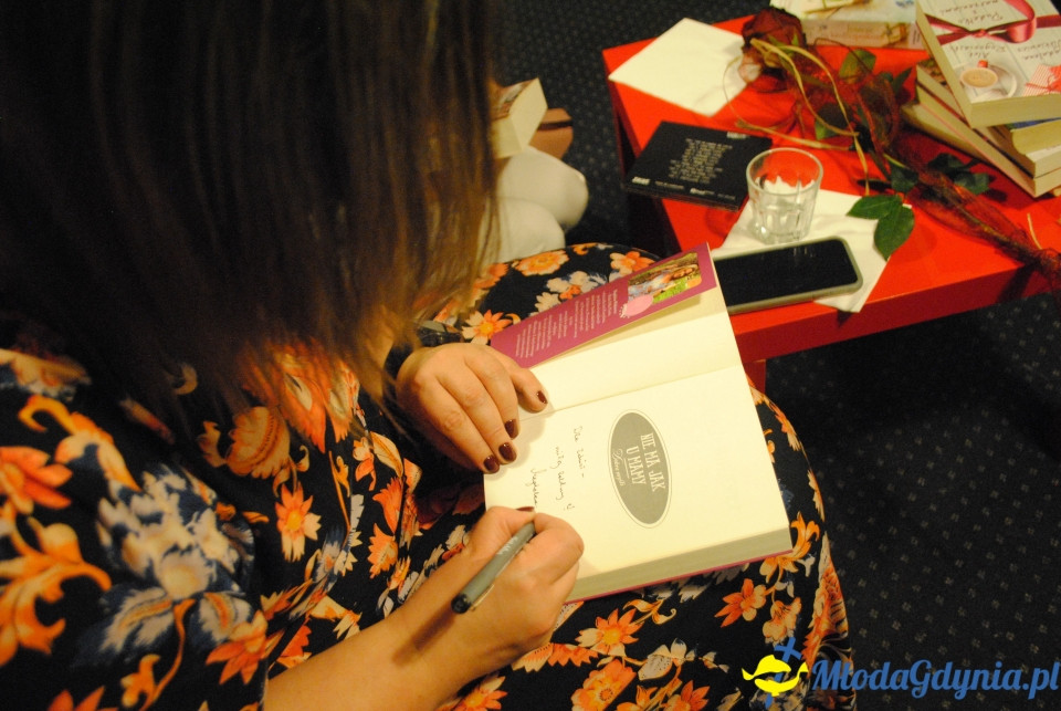 Spotkanie autorskie z Magdaleną Witkiewicz w Bibliotece Obłuże - 27.09.2019