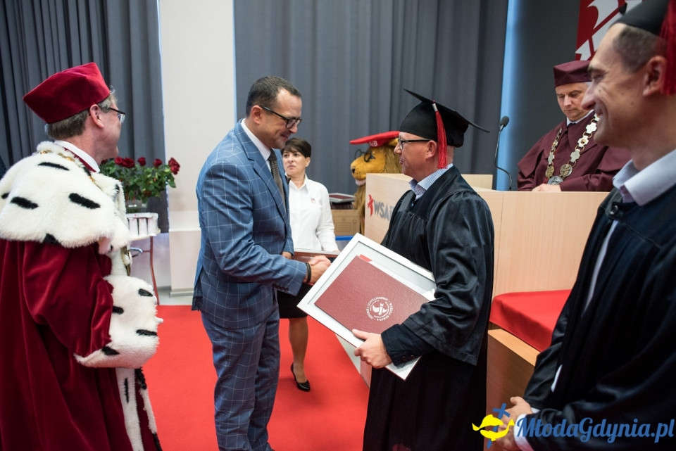 Gala dyplomowa WSAiB Gdynia 2019