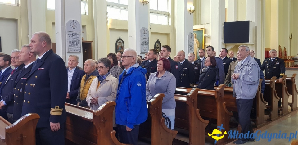 V LO - Odsłonięcie tablicy upamiętniającej Patrona i na grobie Patrona w 80 rocznicę śmierci