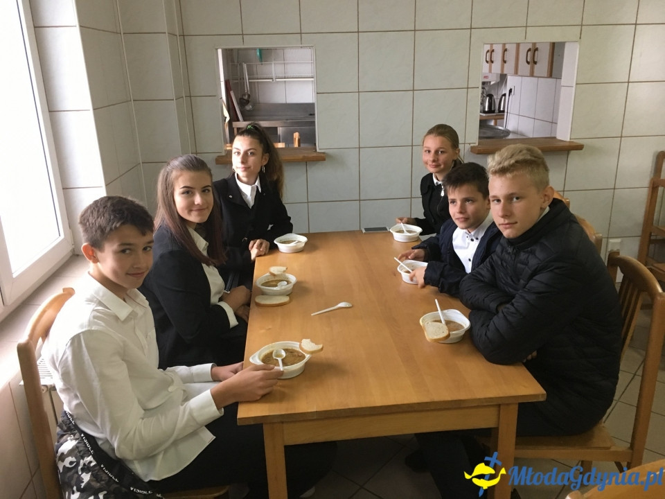 V LO - Odsłonięcie tablicy upamiętniającej Patrona i na grobie Patrona w 80 rocznicę śmierci