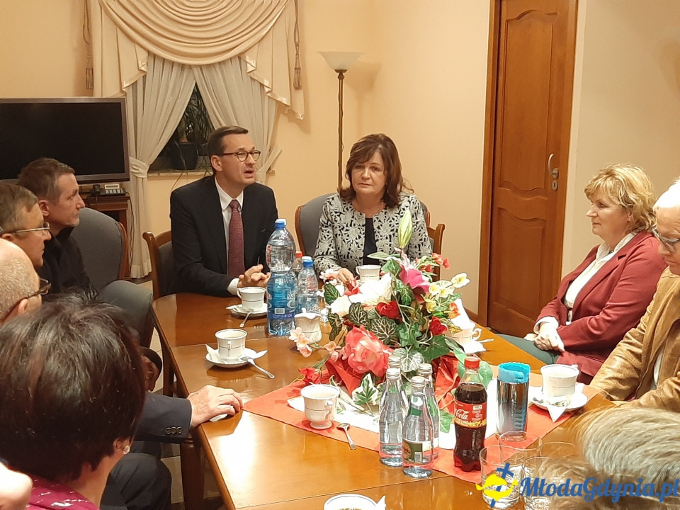 Premier Mateusz Morawiecki - spotkanie ze sztabem poseł Małgorzaty Zwiercan