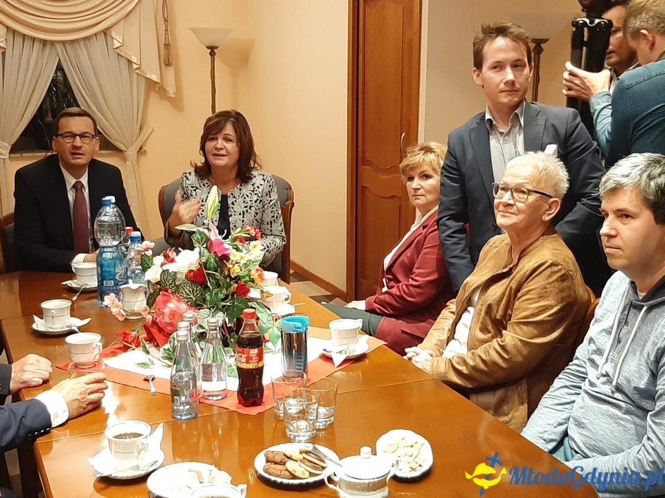 Premier Mateusz Morawiecki - spotkanie ze sztabem poseł Małgorzaty Zwiercan