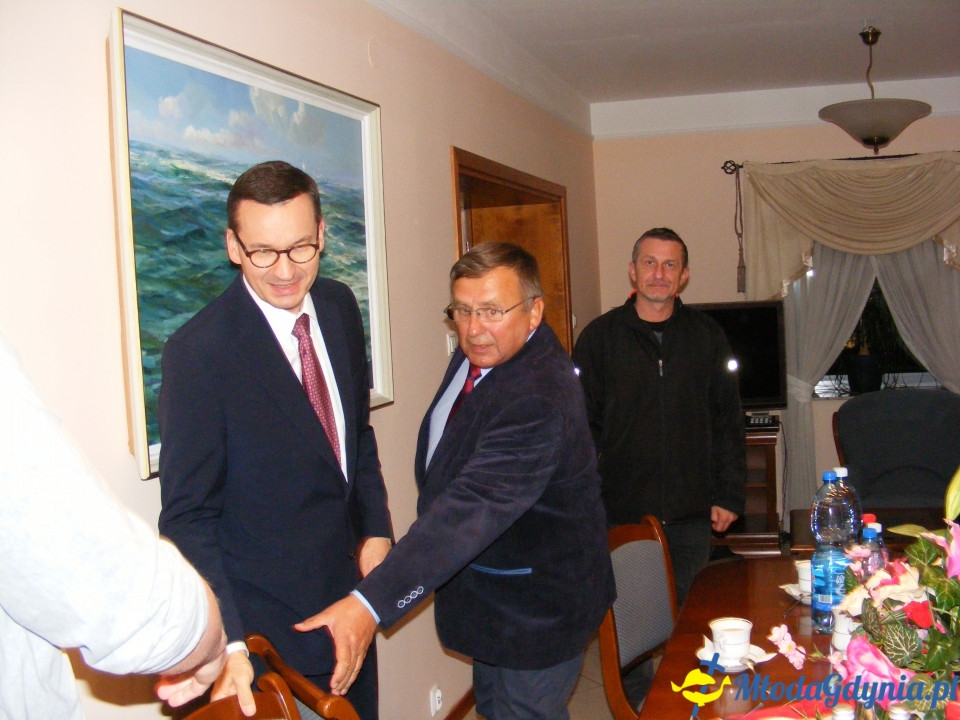 Premier Mateusz Morawiecki - spotkanie ze sztabem poseł Małgorzaty Zwiercan