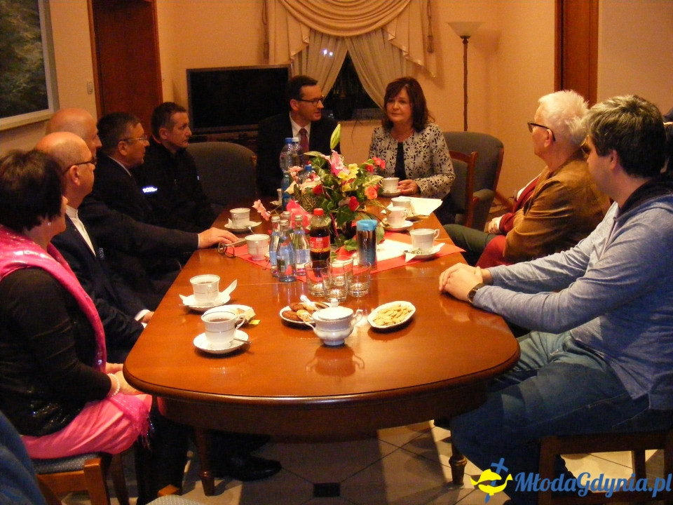 Premier Mateusz Morawiecki - spotkanie ze sztabem poseł Małgorzaty Zwiercan