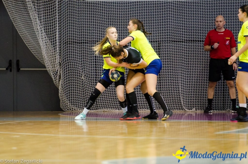 Juniorki starsze SPR Arka Gdynia zdeklasowały zespół MKS Sambor Tczew