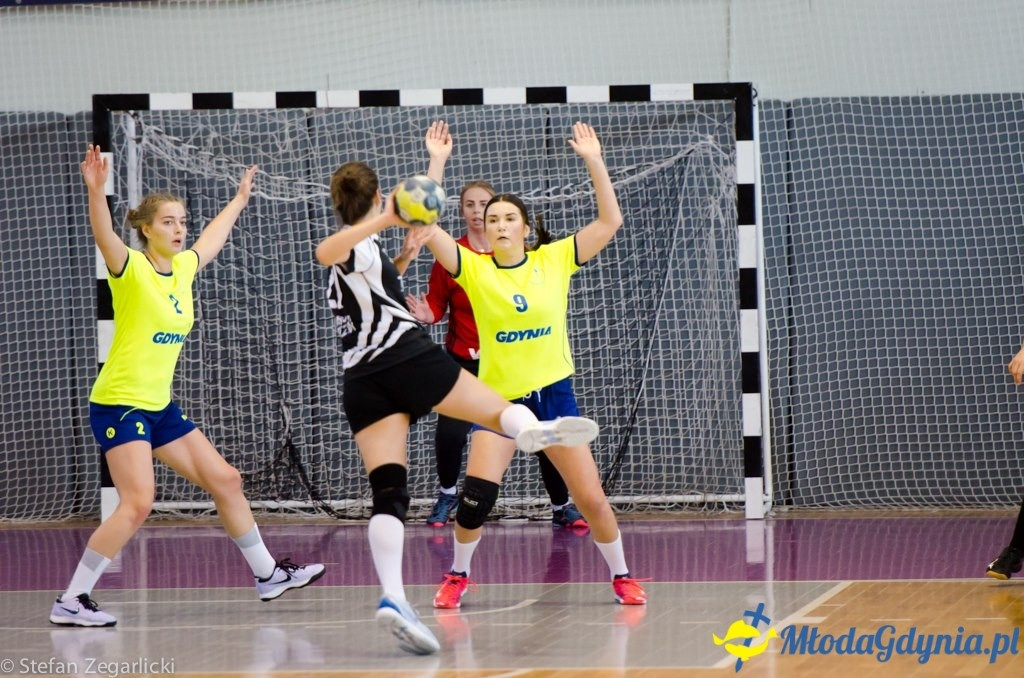 Juniorki starsze SPR Arka Gdynia zdeklasowały zespół MKS Sambor Tczew