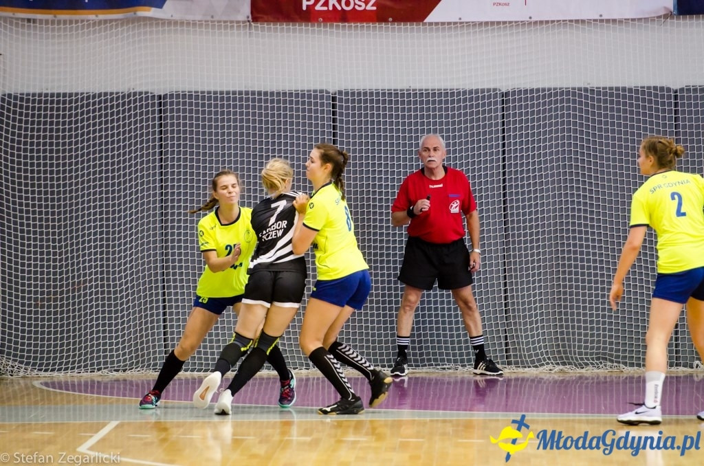 Juniorki starsze SPR Arka Gdynia zdeklasowały zespół MKS Sambor Tczew