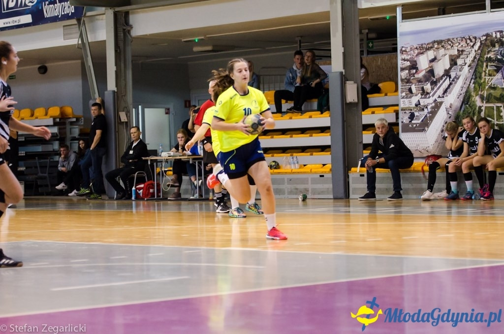 Juniorki starsze SPR Arka Gdynia zdeklasowały zespół MKS Sambor Tczew