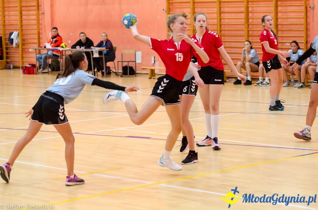 Młodziczki SPR - UKS Cisowa Gdynia i MKS Słupia