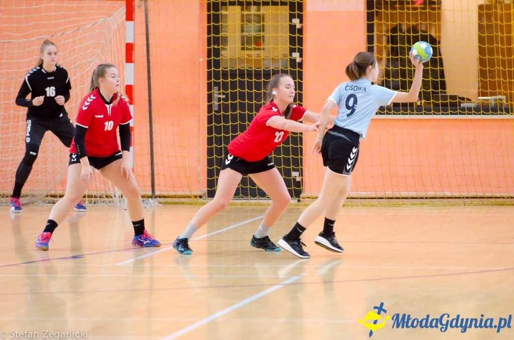 Młodziczki SPR - UKS Cisowa Gdynia i MKS Słupia
