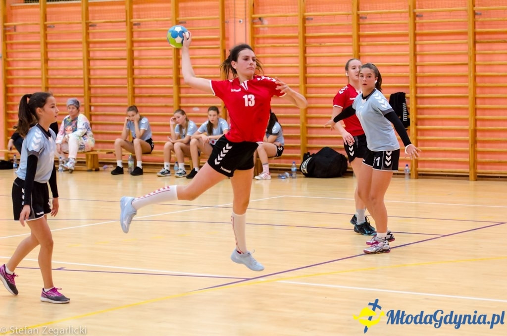 Młodziczki SPR - UKS Cisowa Gdynia i MKS Słupia