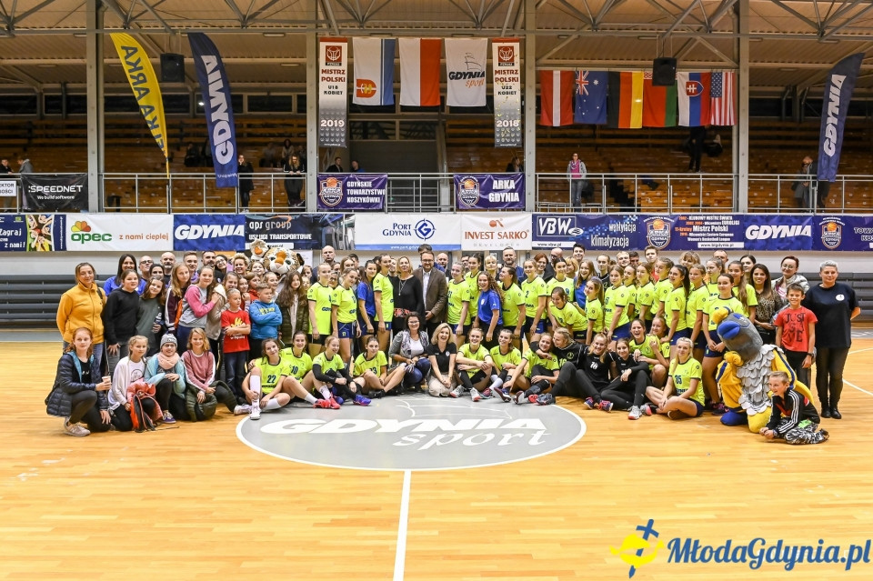 SPR Arka Gdynia - MKS Słupia Słupsk 33-10