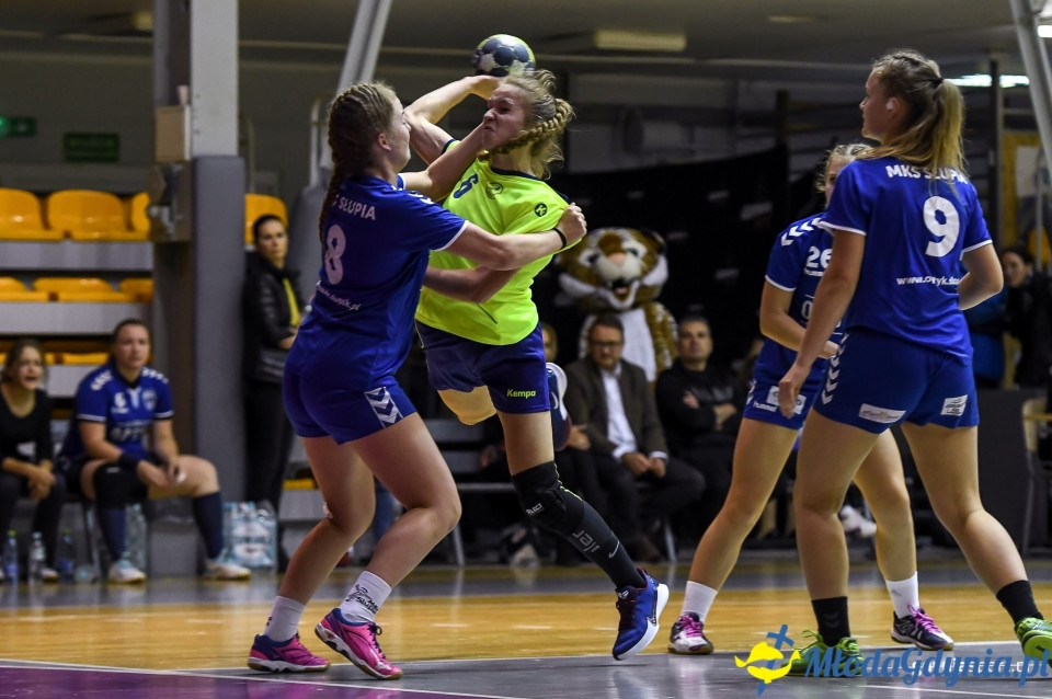 SPR Arka Gdynia - MKS Słupia Słupsk 33-10