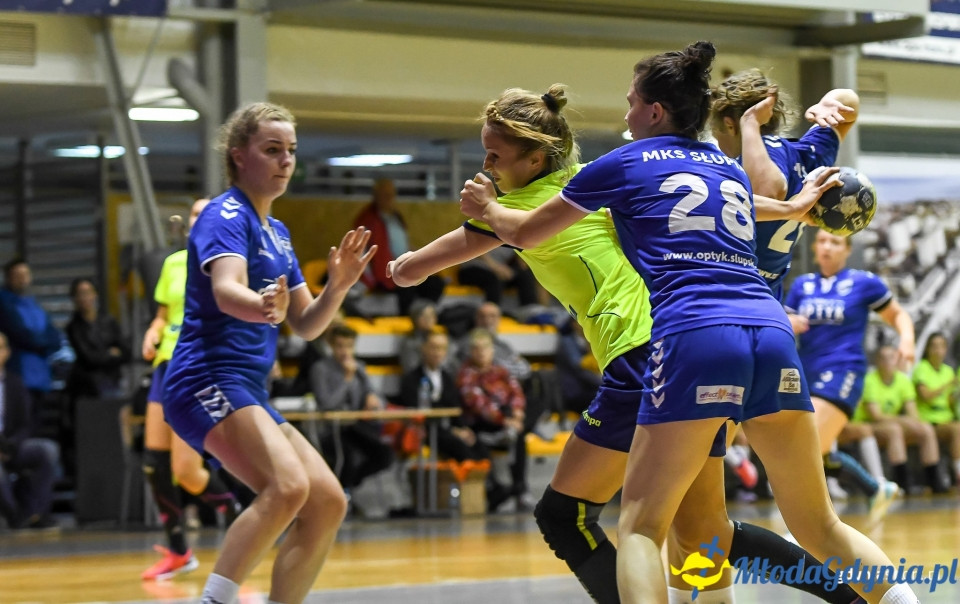 SPR Arka Gdynia - MKS Słupia Słupsk 33-10