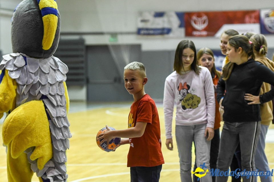 SPR Arka Gdynia - MKS Słupia Słupsk 33-10