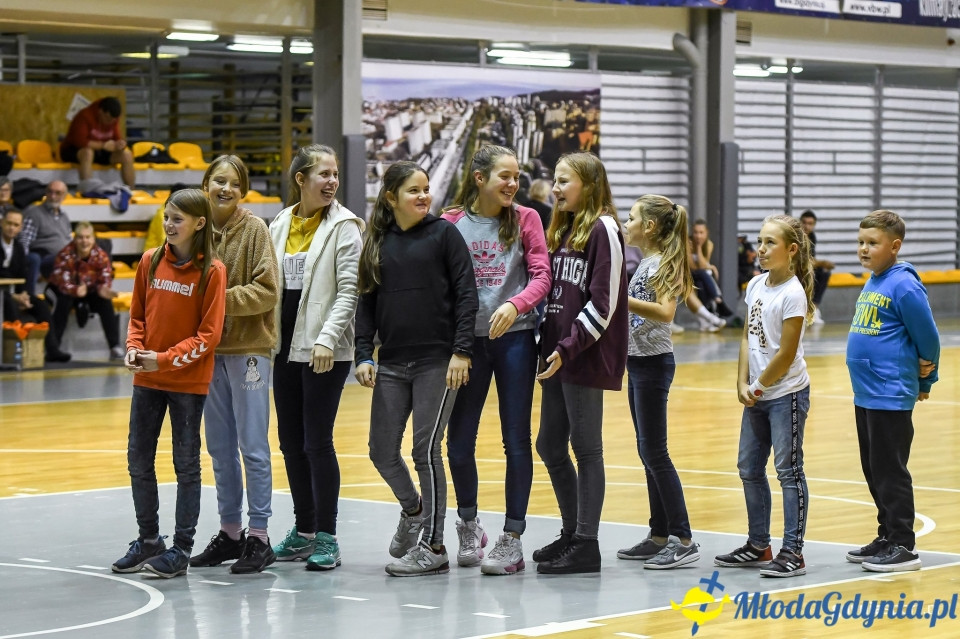 SPR Arka Gdynia - MKS Słupia Słupsk 33-10